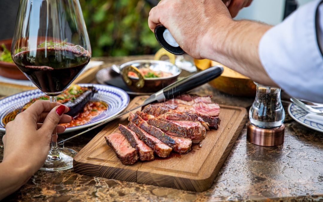 Quel vin AOP du Languedoc choisir pour un barbecue ? Notre sélection pour viande et poisson